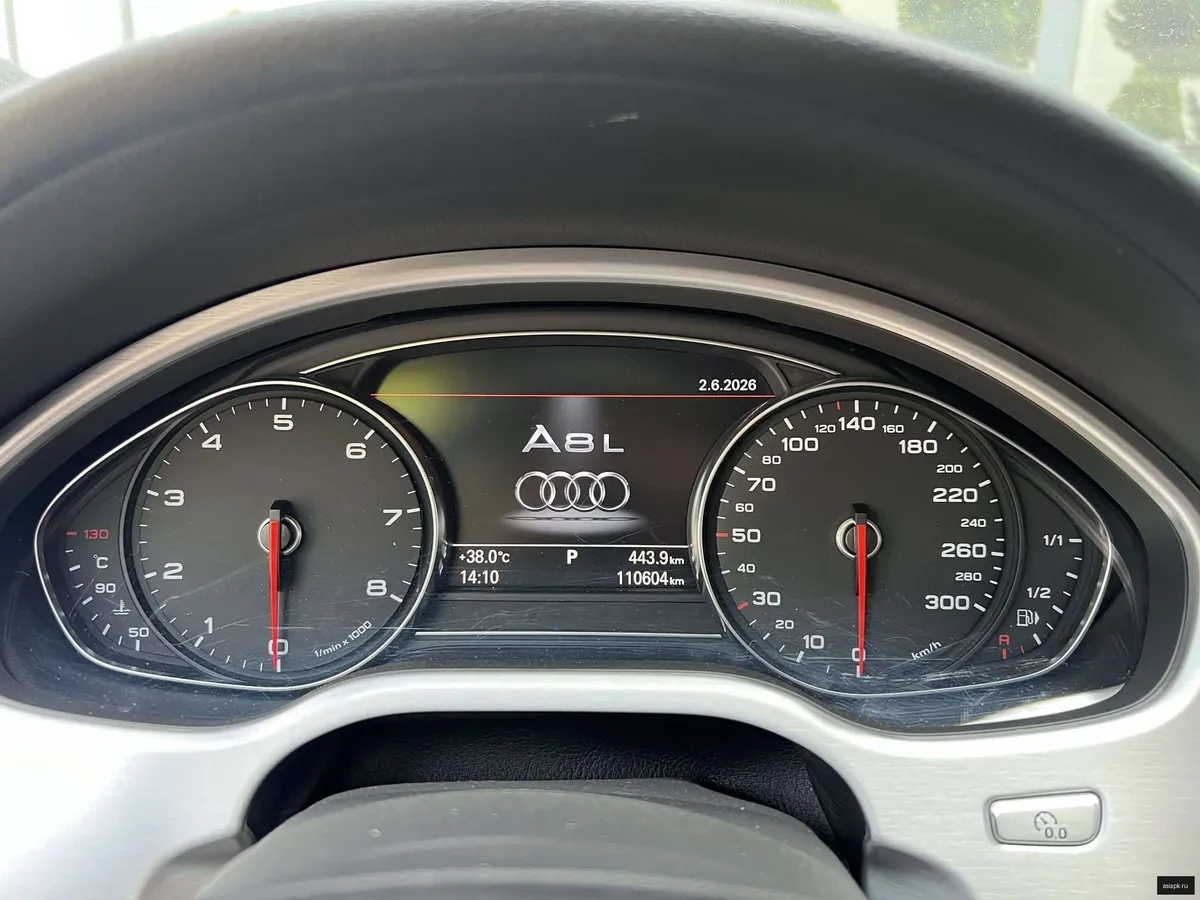 Audi A8 6