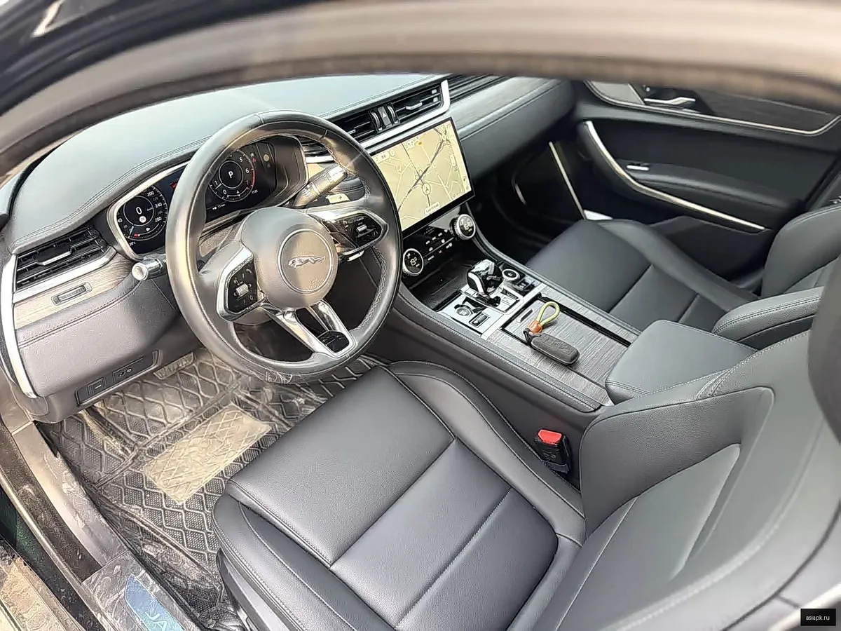 Jaguar XF 3