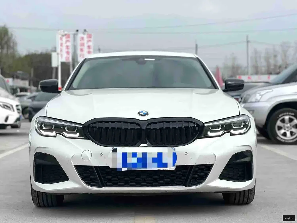 BMW 3-Series 2