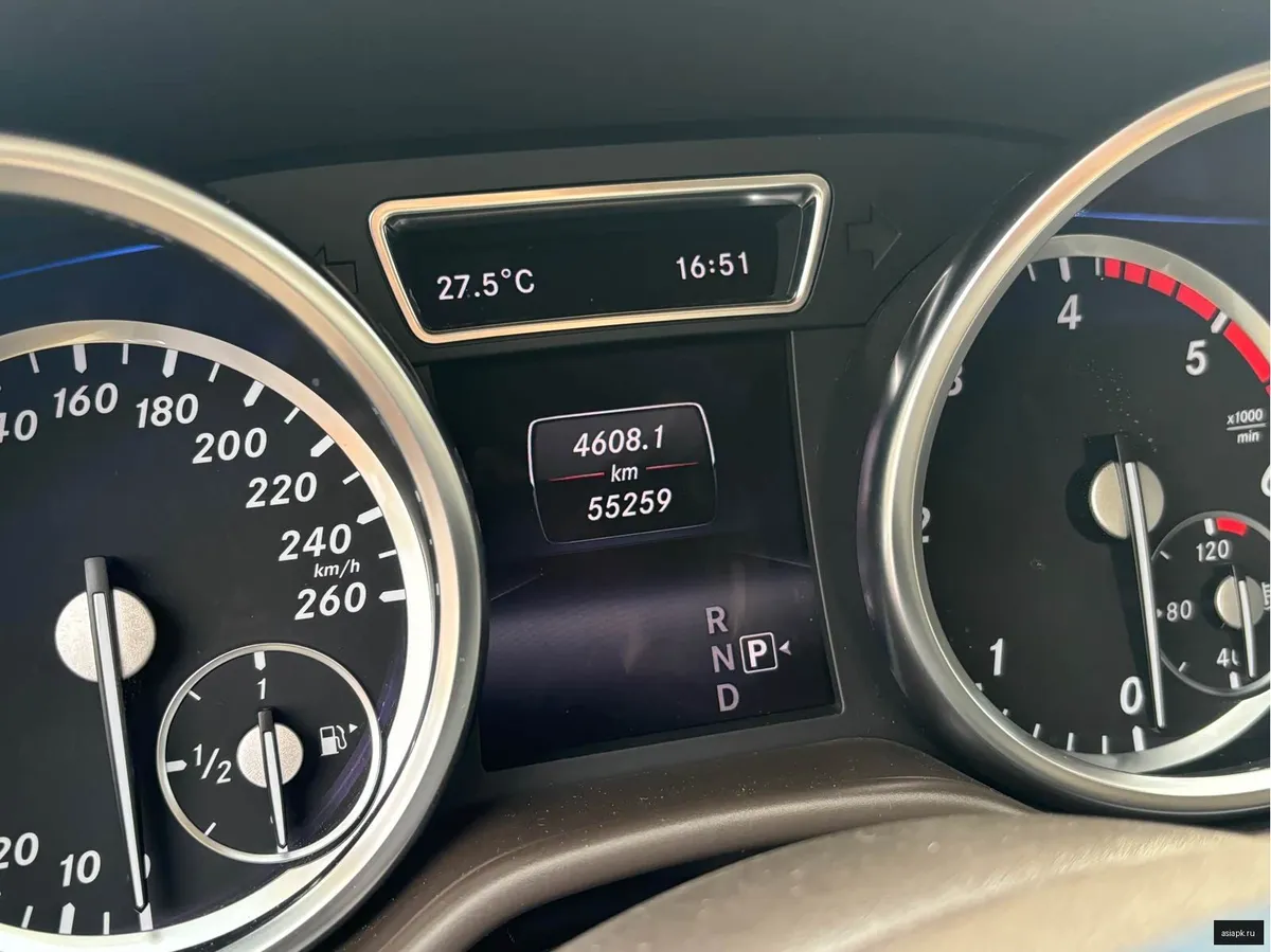 Mercedes-Benz M-Class 6