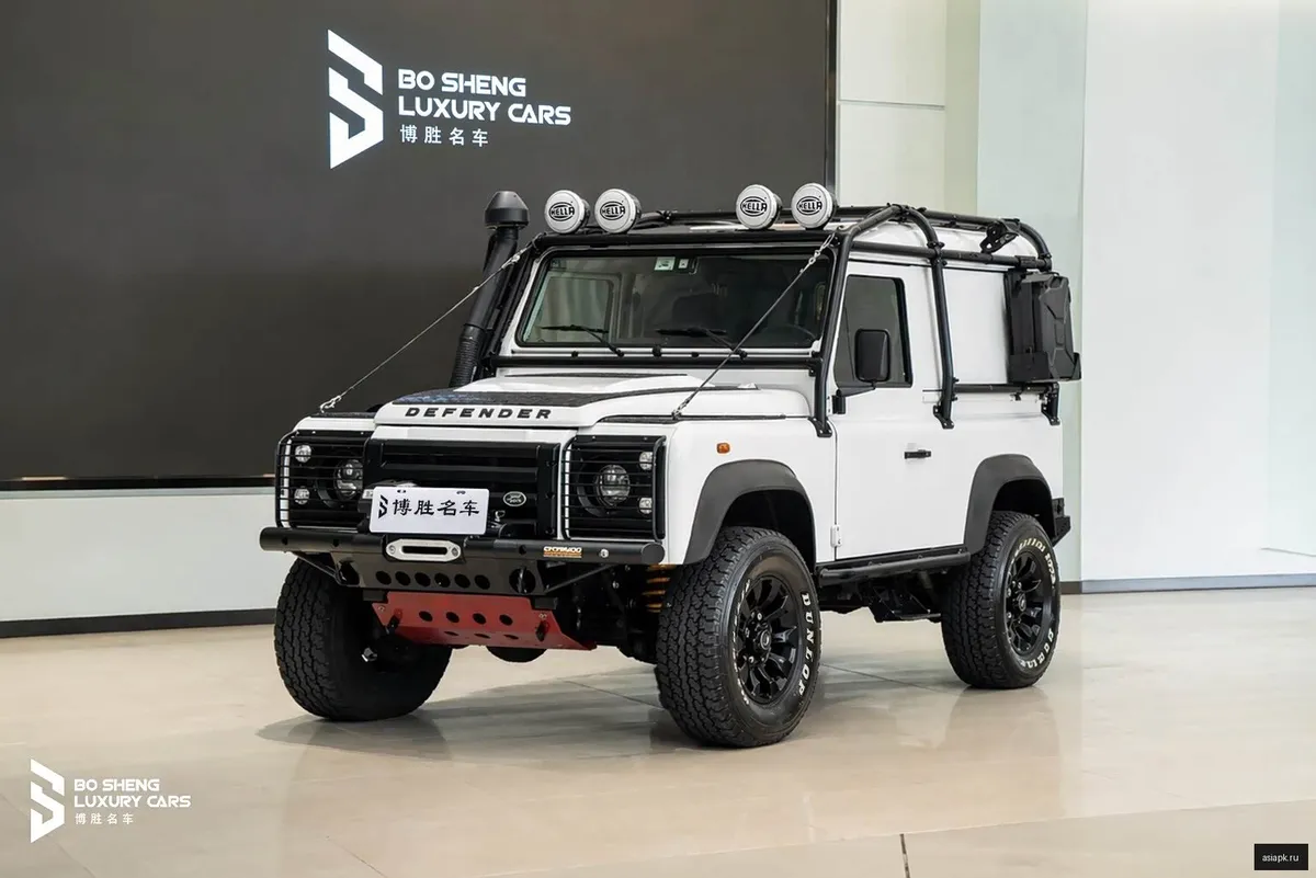 Land Rover Defender