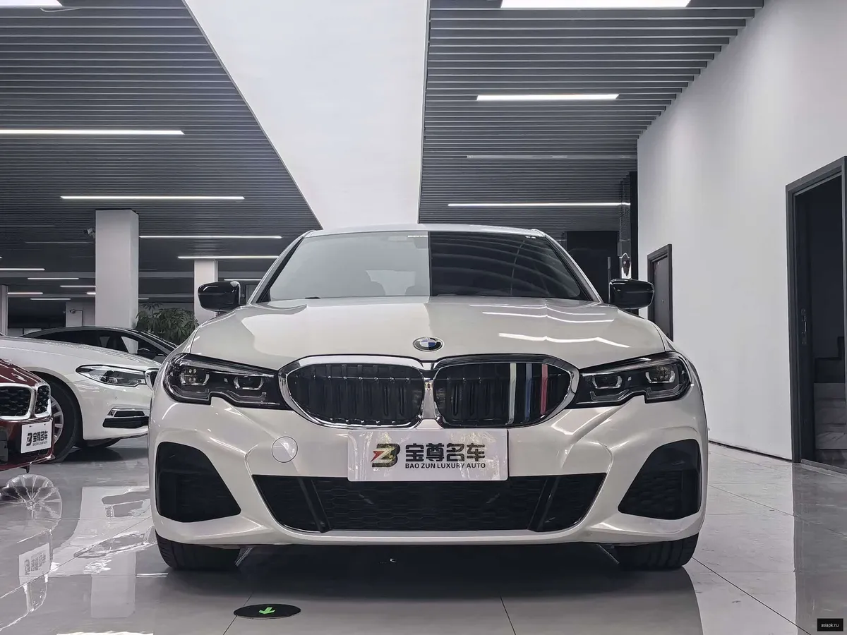 BMW 3-Series 2