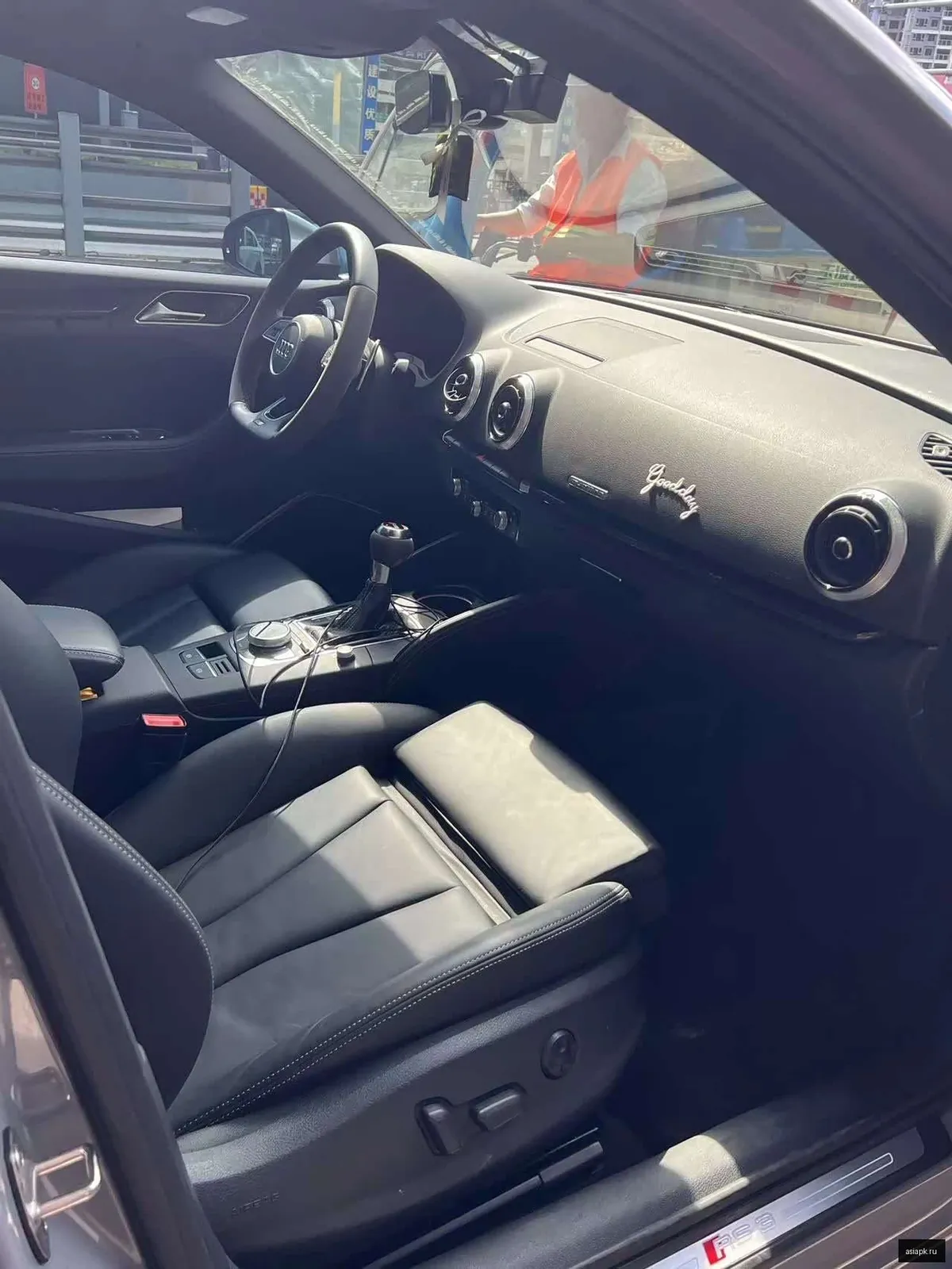 Audi RS3 5