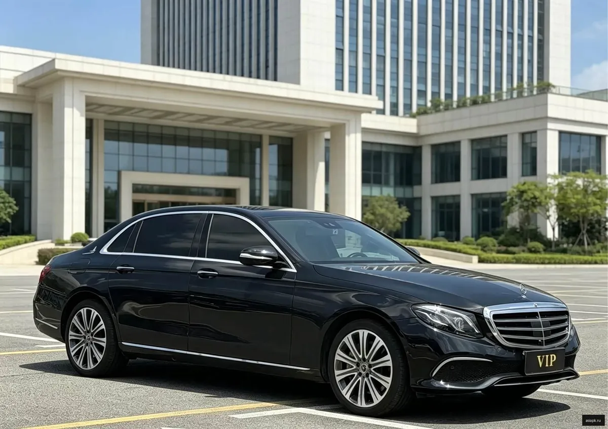 Mercedes-Benz E-Class 3