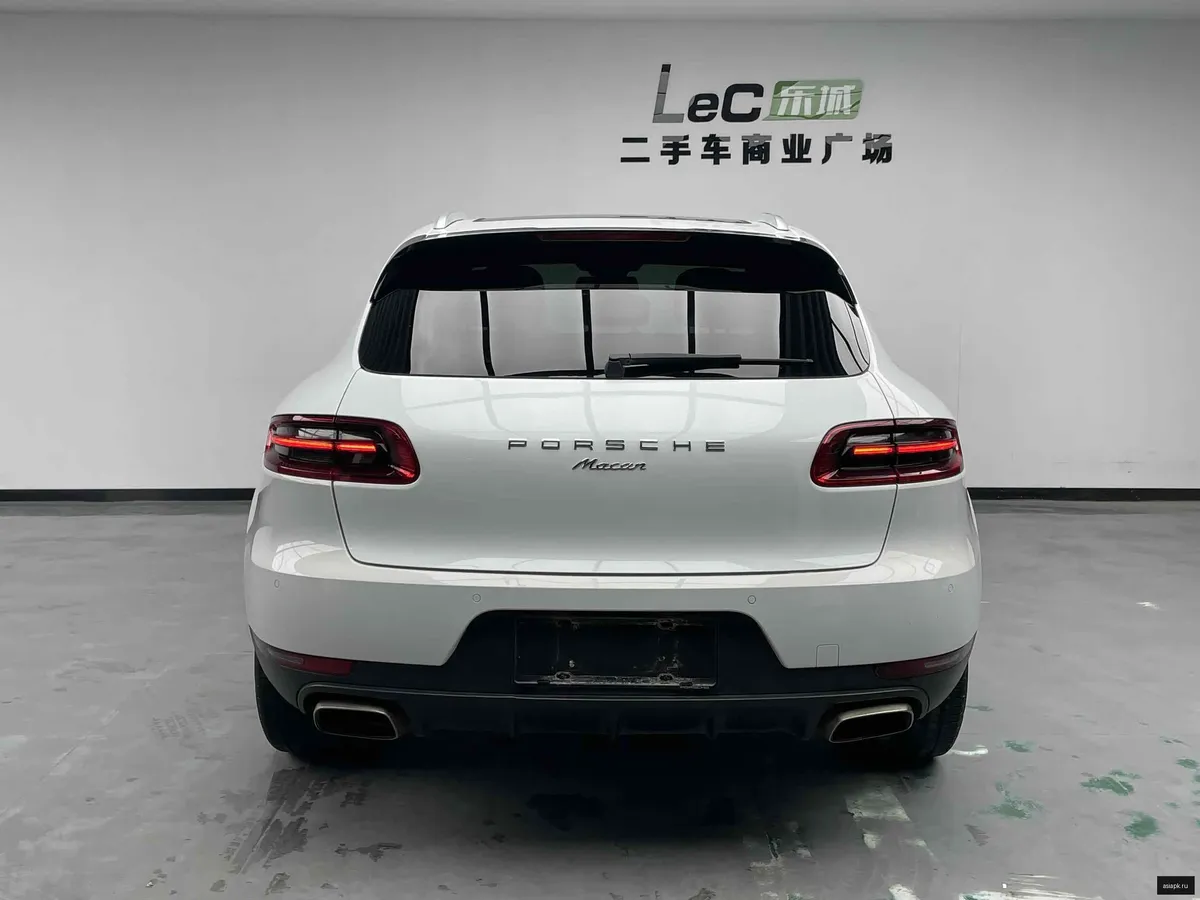 Porsche Macan 5