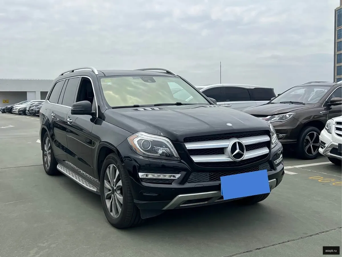 Mercedes-Benz GL-Class 3