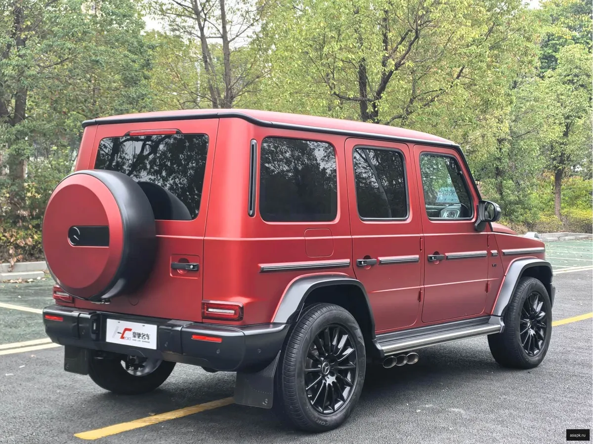 Mercedes-Benz G-Class 4