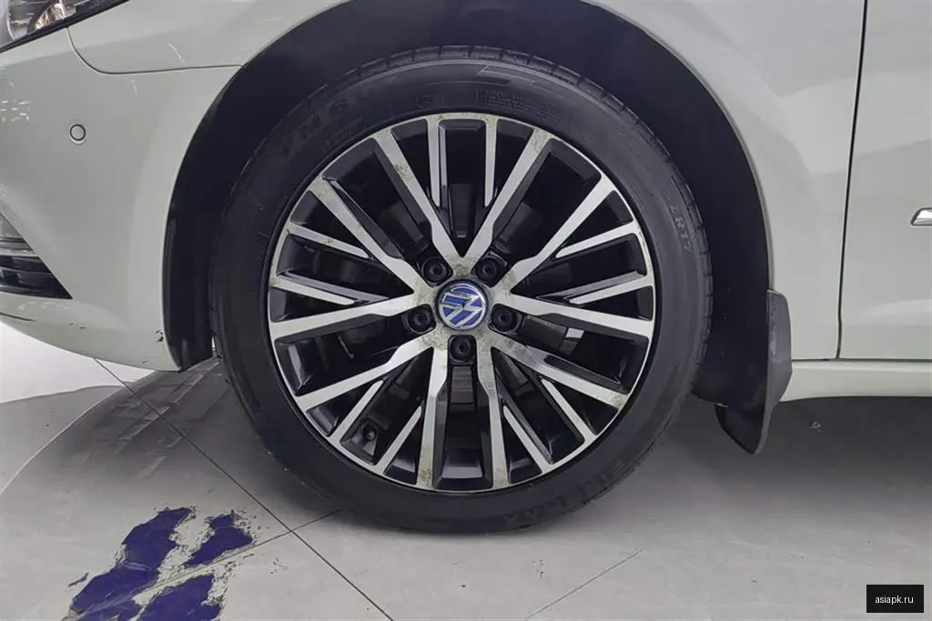 Volkswagen Passat CC 6