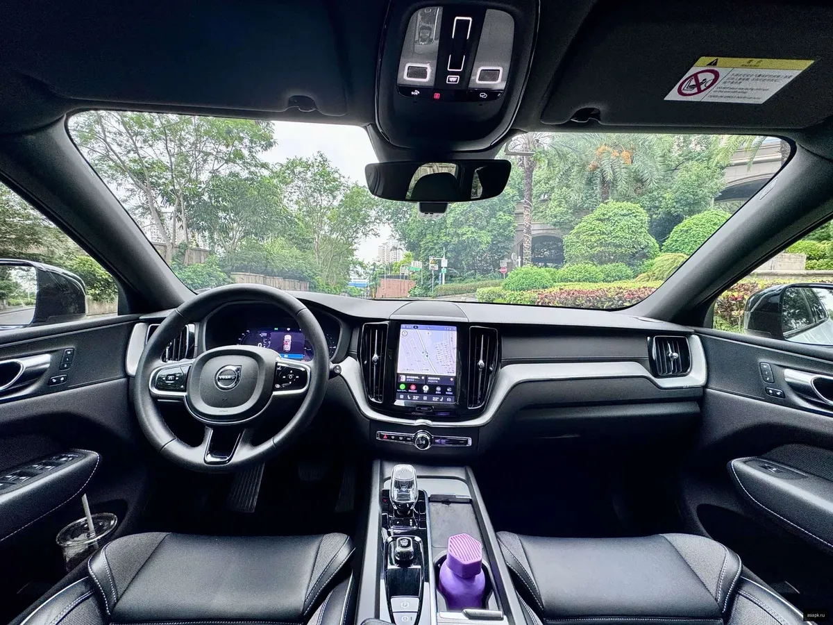 Volvo XC60 6