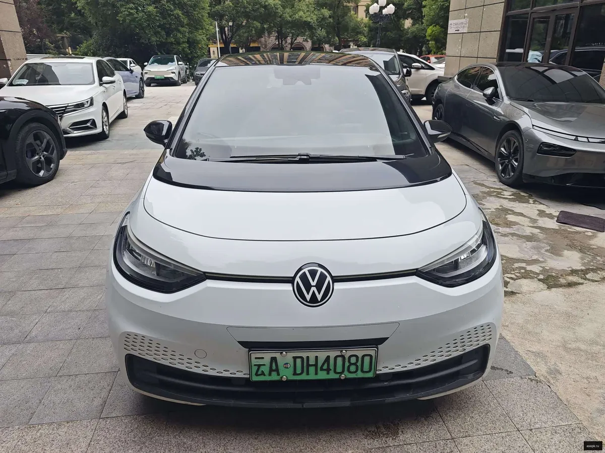 Volkswagen Lavida 4