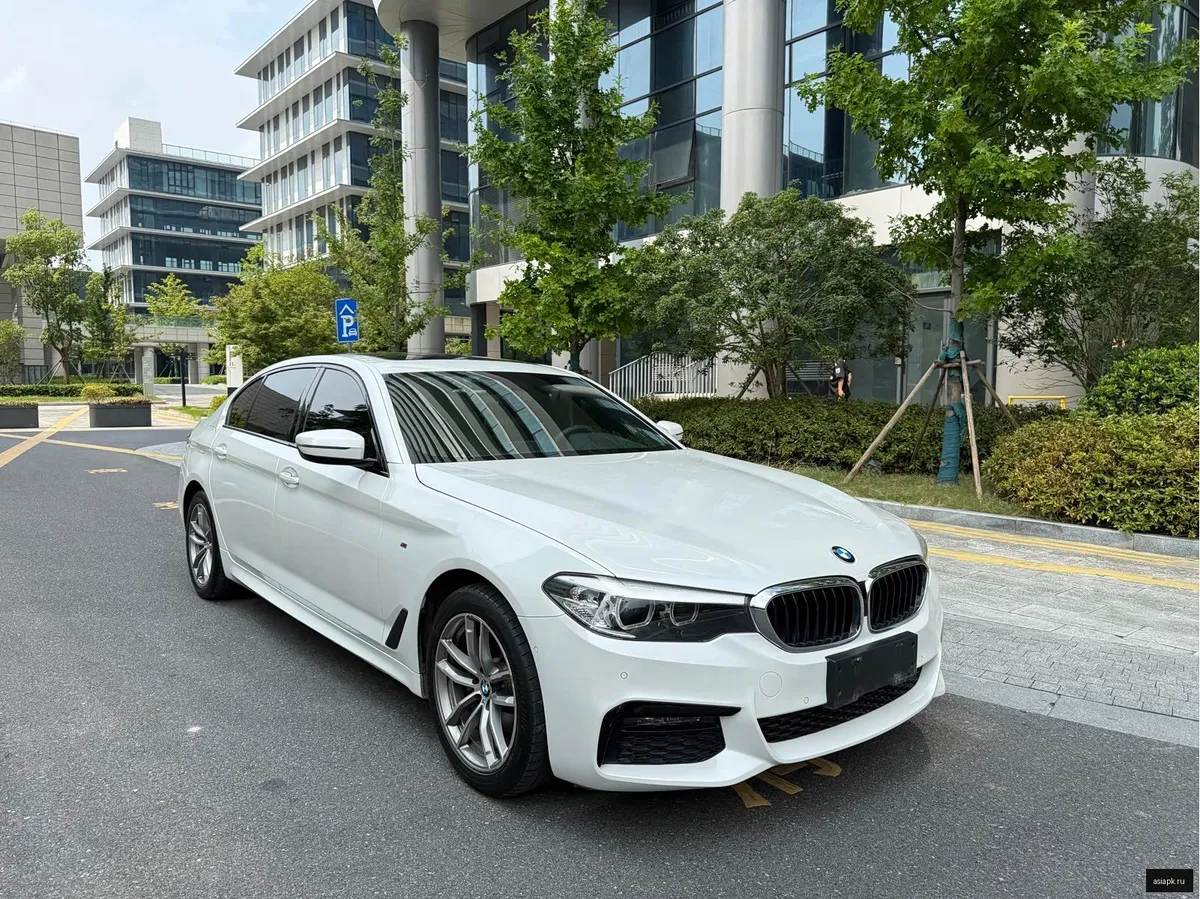 BMW 5-Series 3