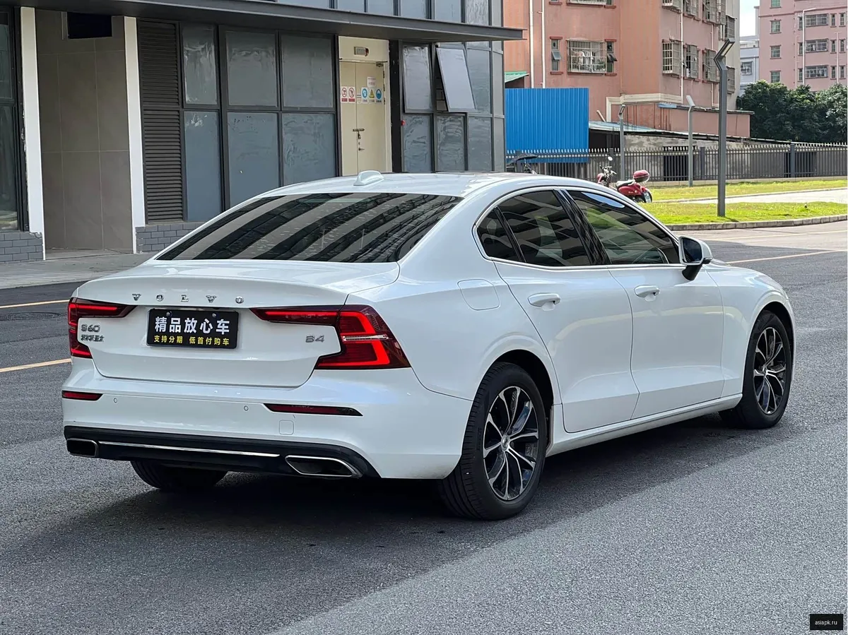 Volvo S60 6