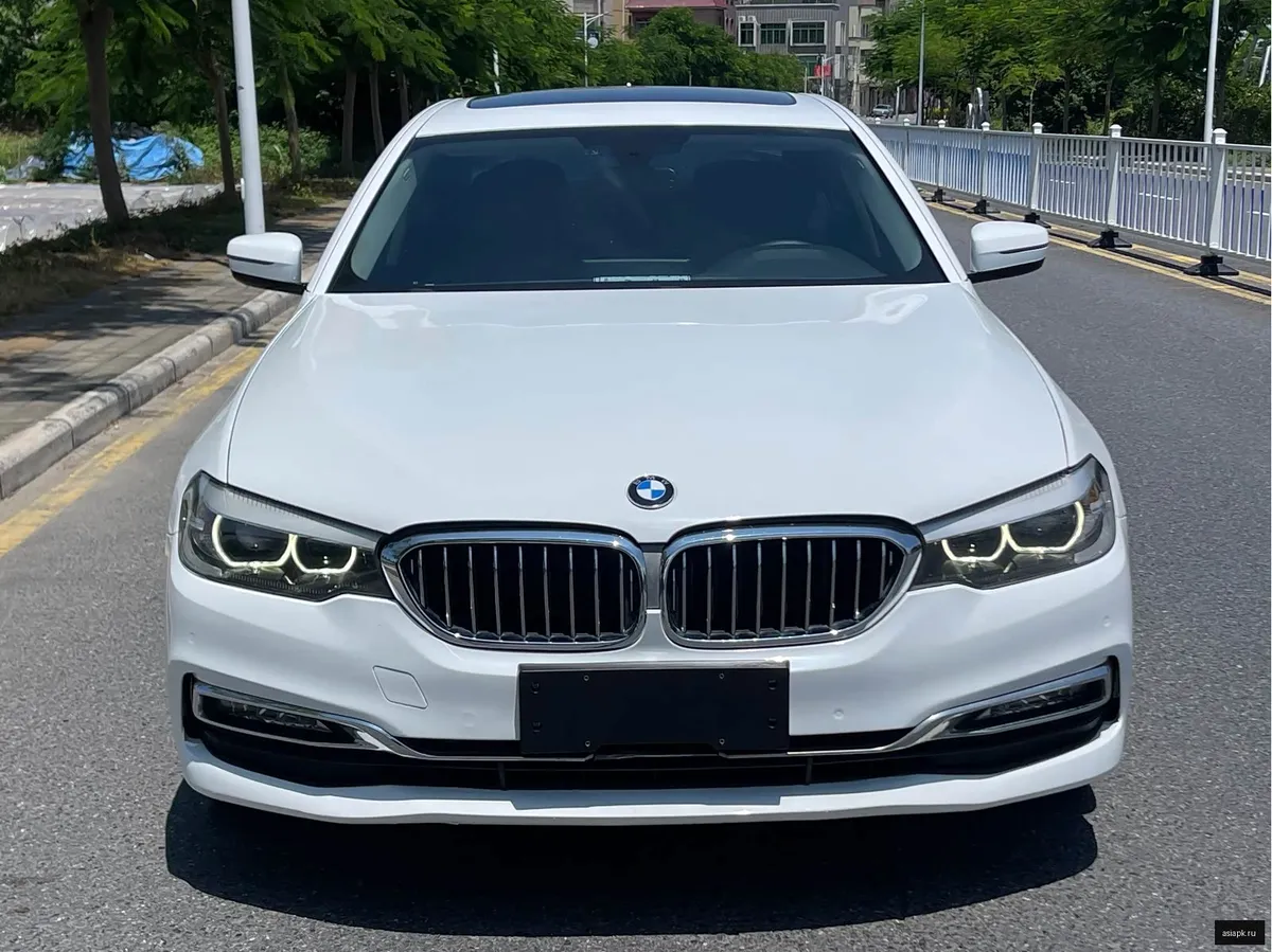 BMW 5-Series 2