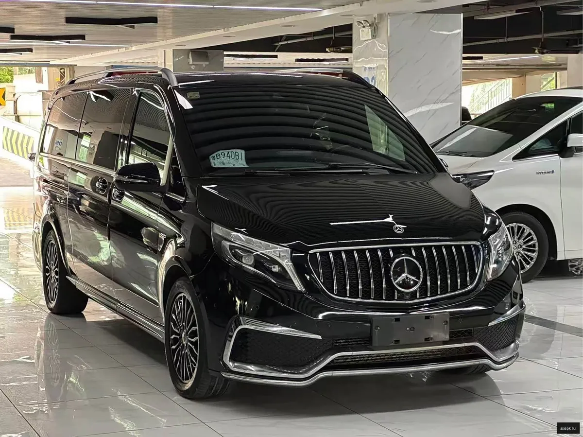 Mercedes-Benz V-Class 3