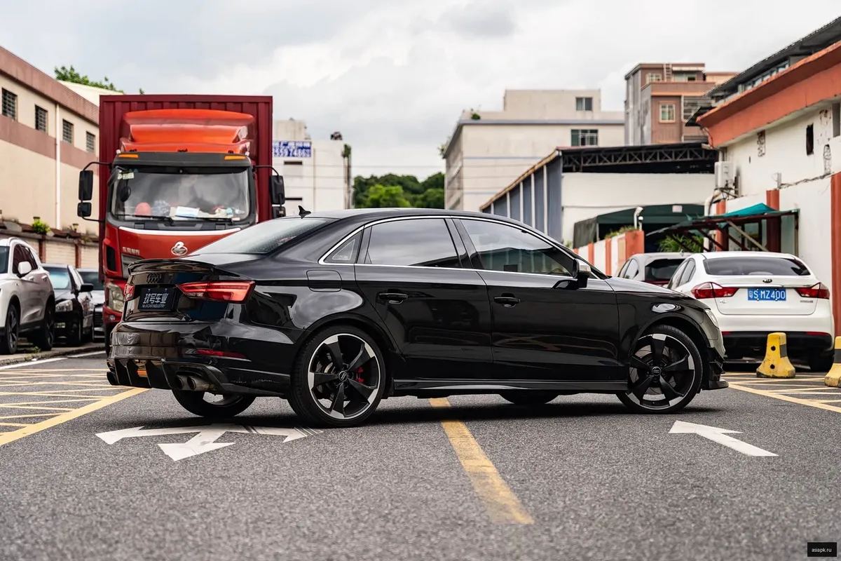 Audi S3 3