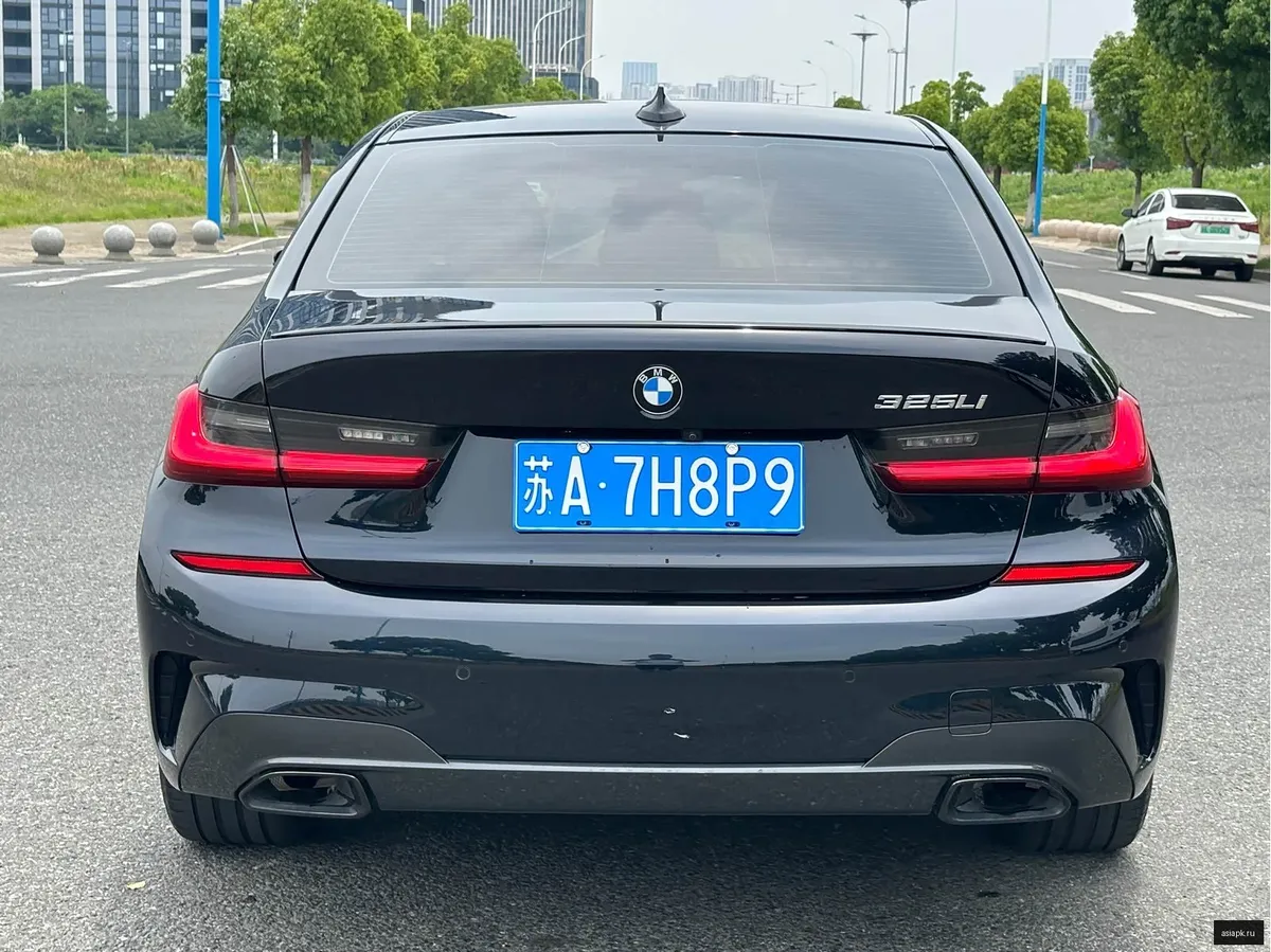 BMW 3-Series 4