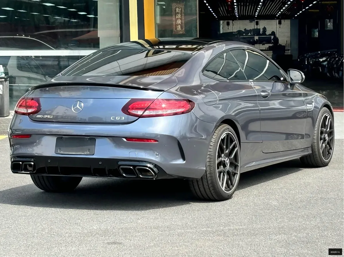 Mercedes-Benz C-Class 6