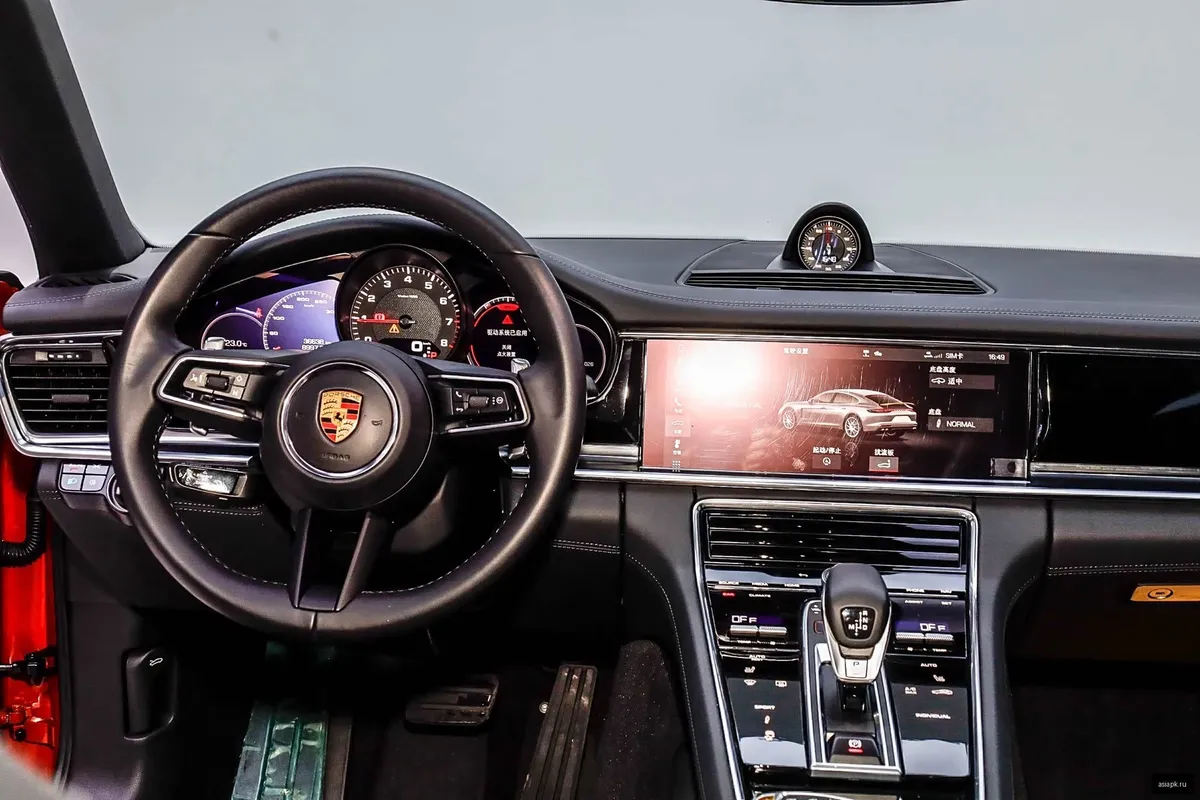 Porsche Panamera 5