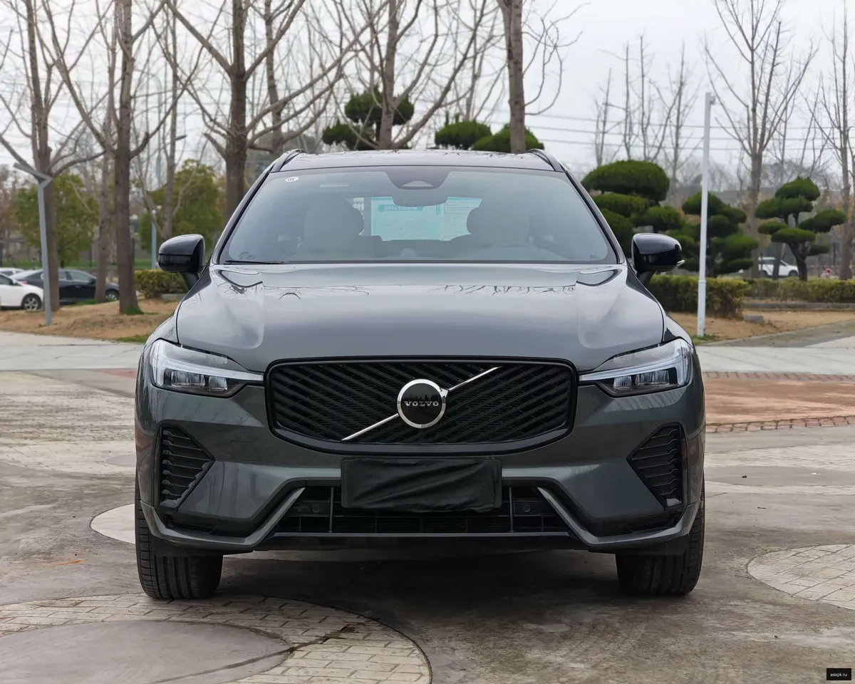 Volvo XC60 4