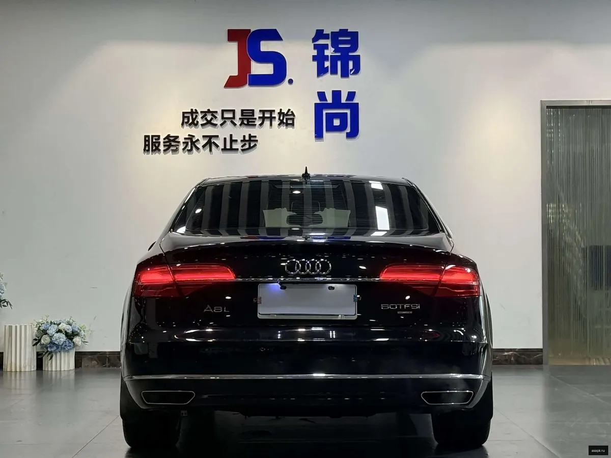Audi A8 2