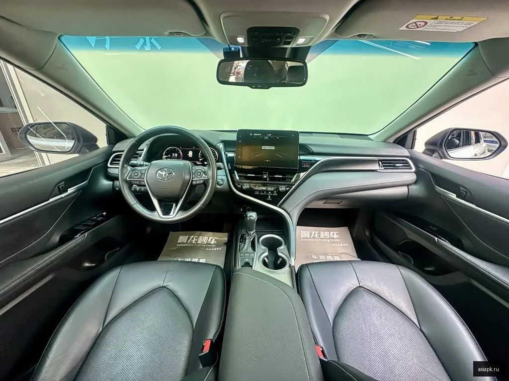 Toyota Camry 6