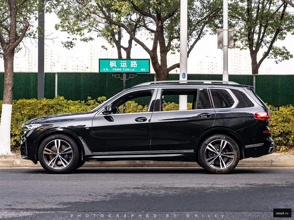 BMW X7 2