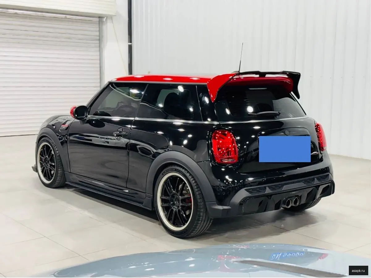 MINI Hatch 5