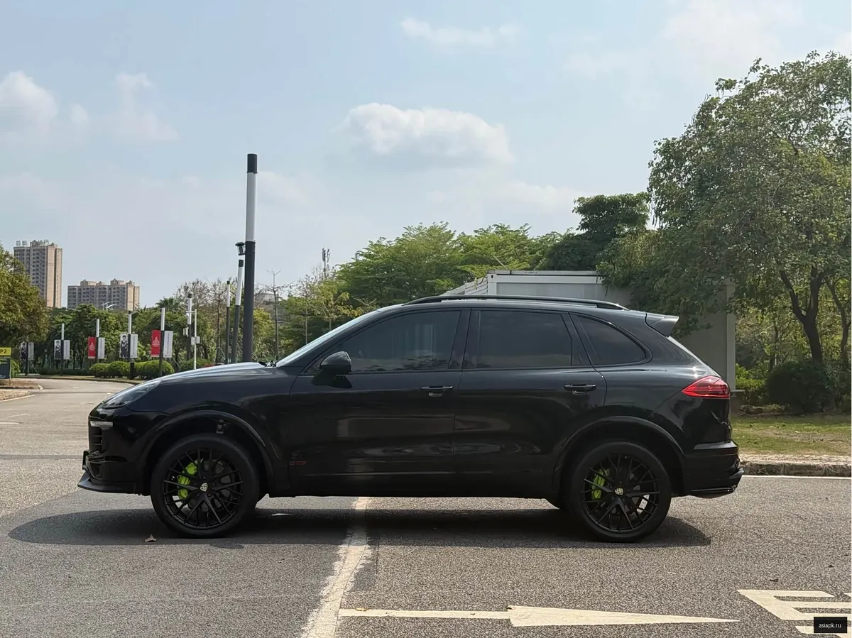 Porsche Cayenne 4