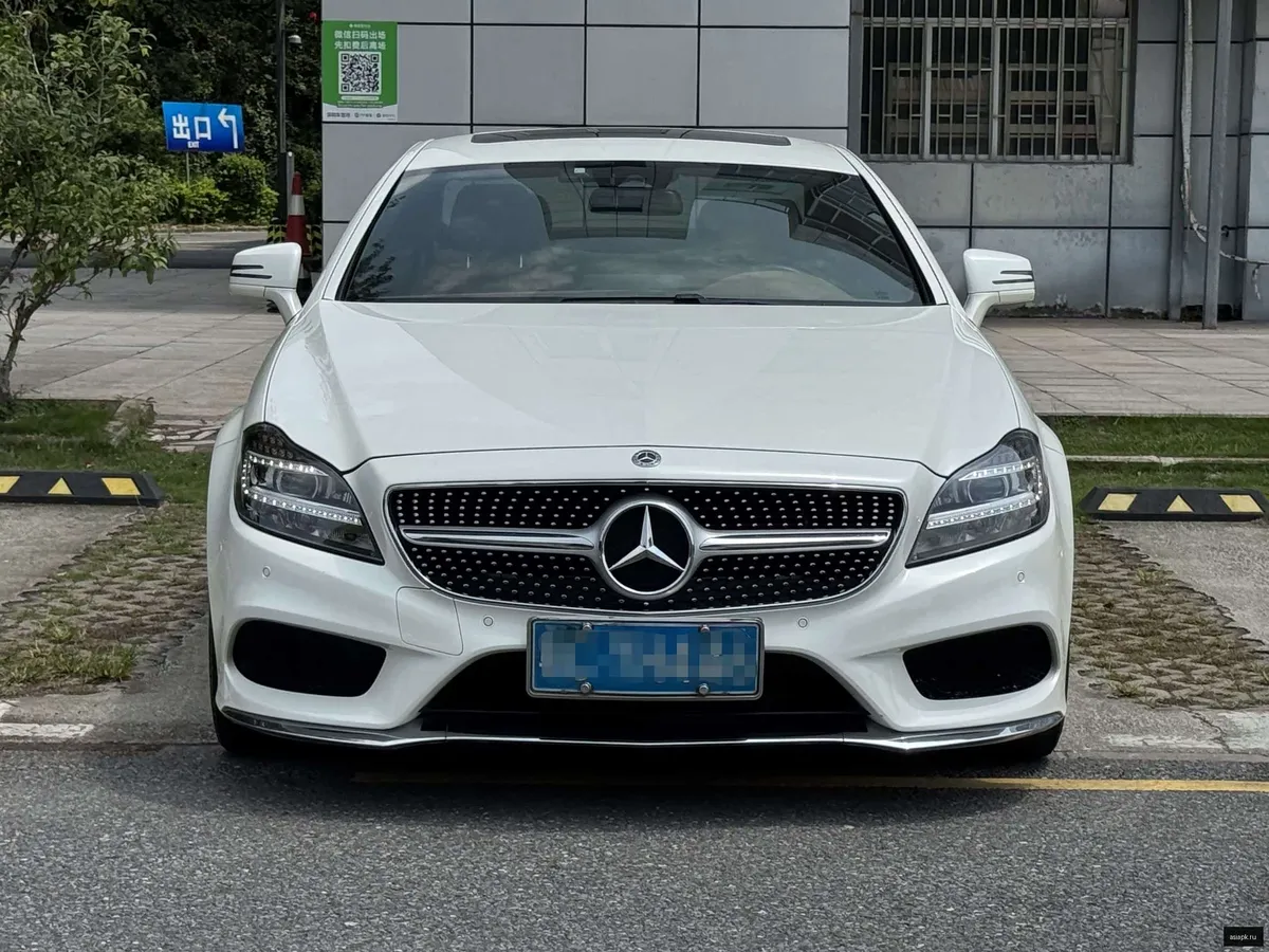 Mercedes-Benz CLS-Class 3