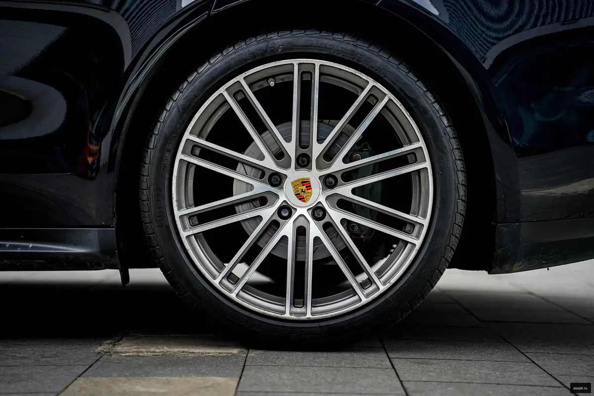 Porsche Panamera 5