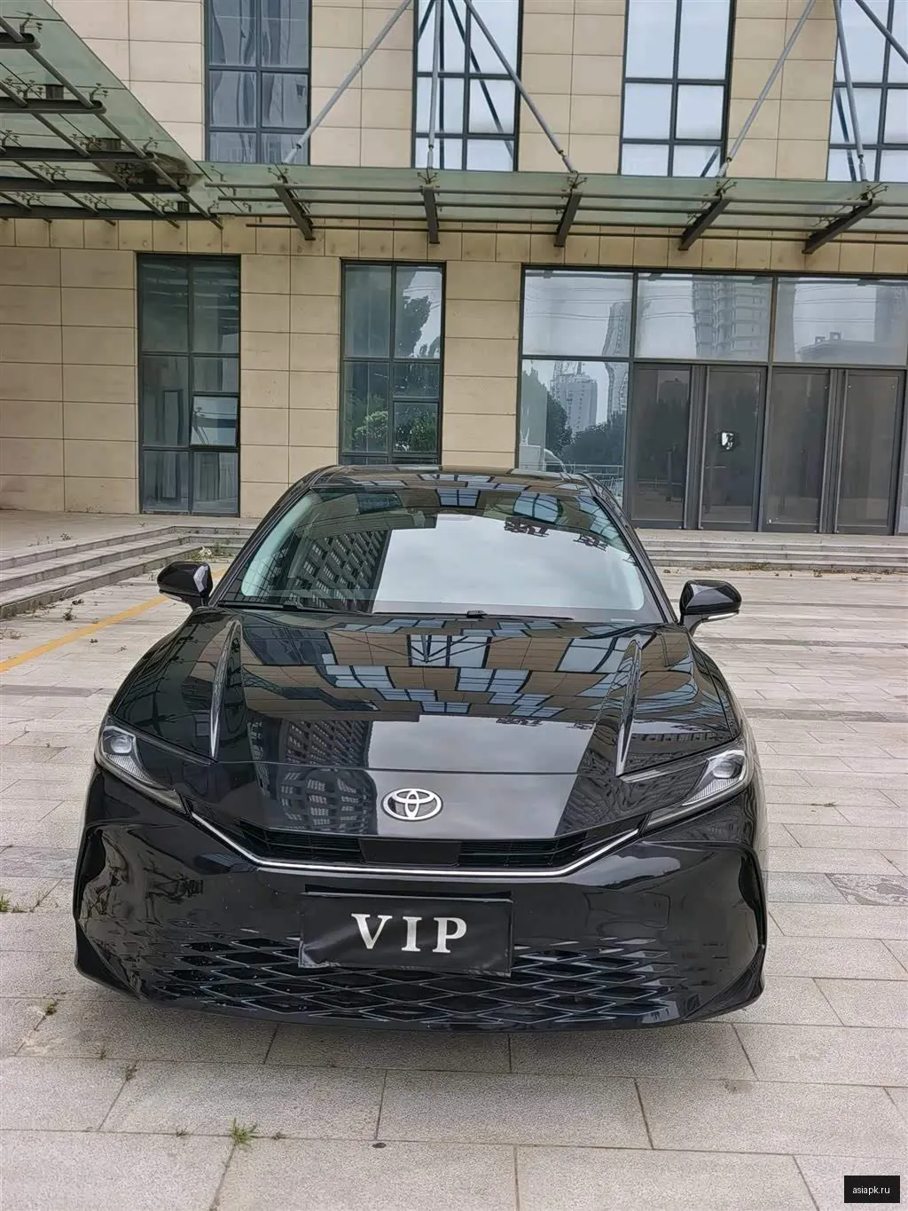 Toyota Camry 2