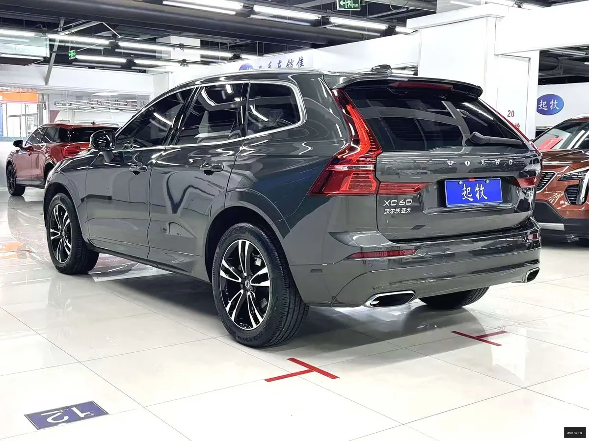 Volvo XC60 6