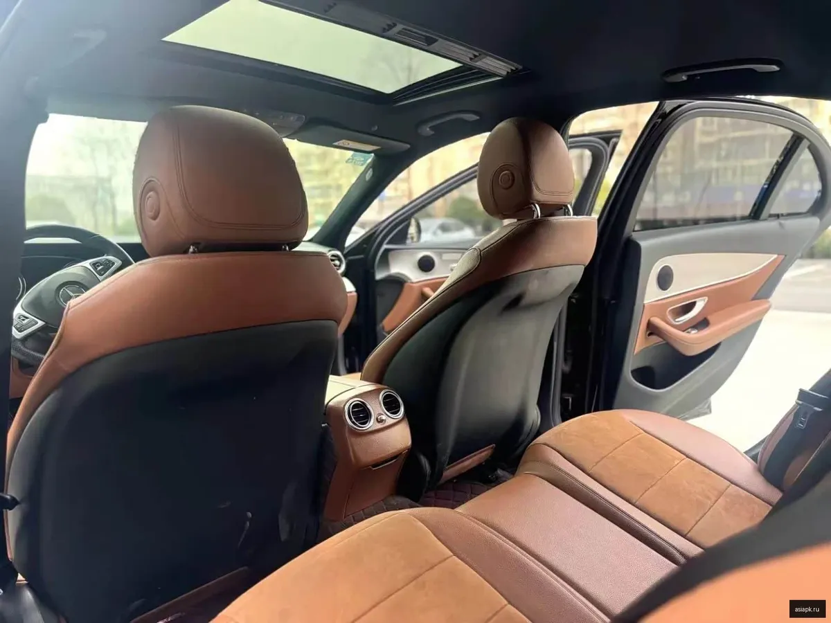 Mercedes-Benz E-Class 6