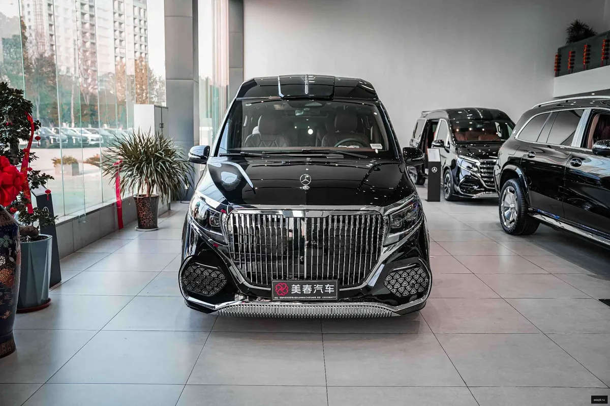 Mercedes-Benz V-Class 2