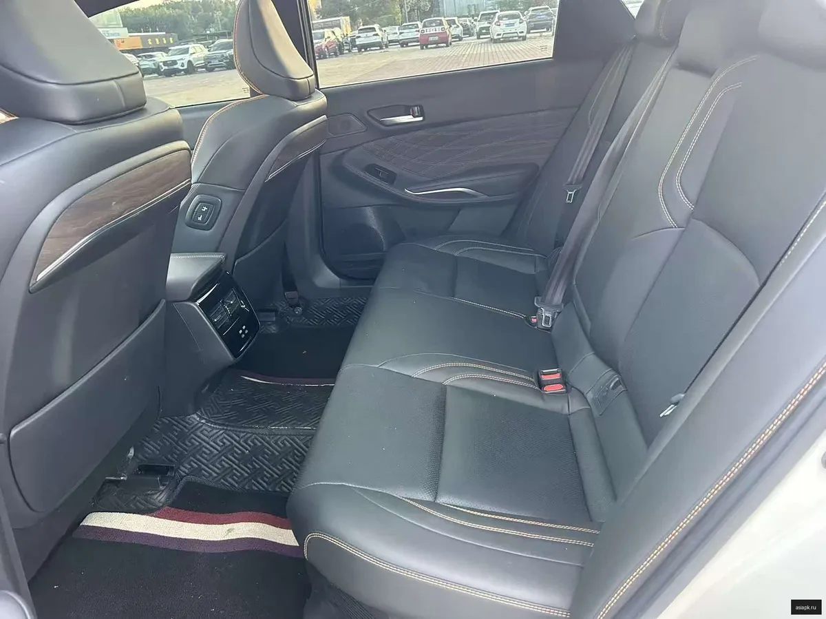 Toyota Avalon 6