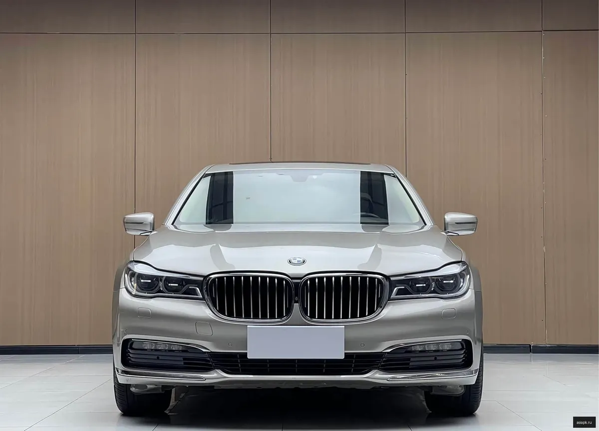 BMW 7-Series 2