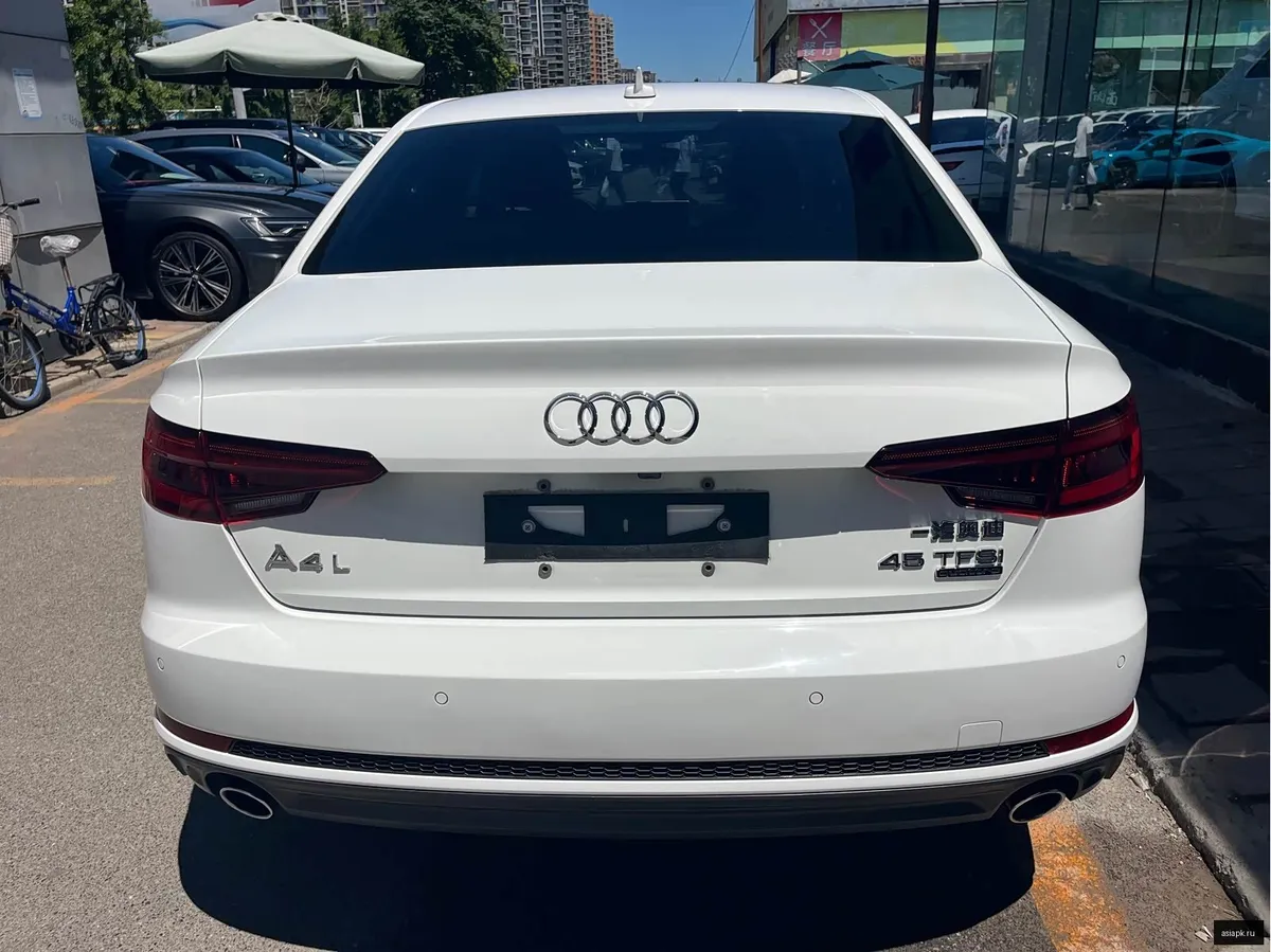 Audi A4 3