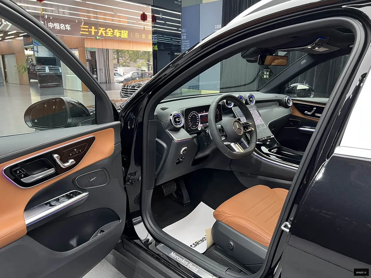 Mercedes-Benz GLC-Class AMG 5