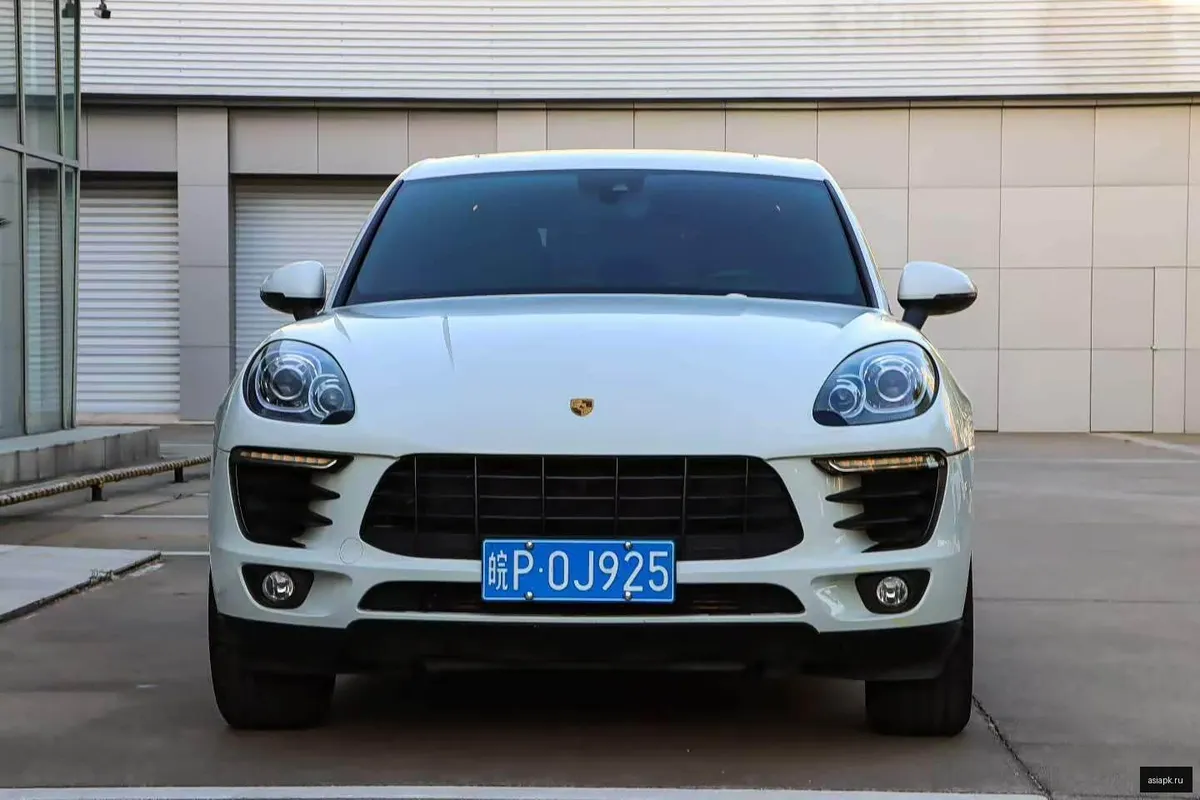 Porsche Macan 2