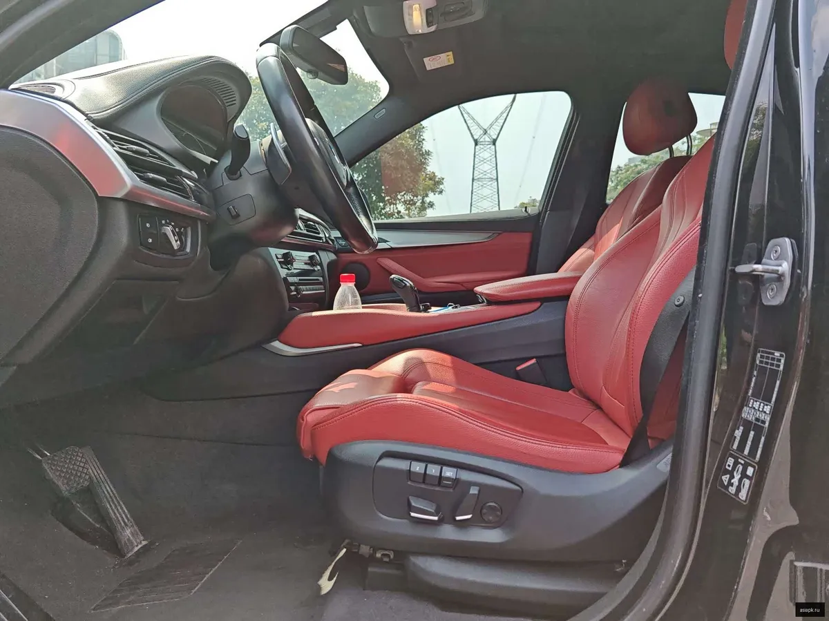 BMW X6 4