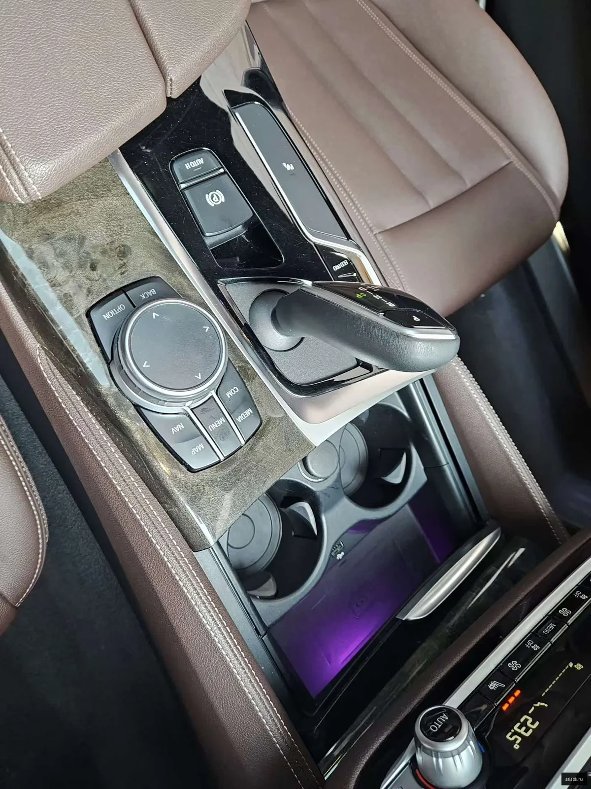 BMW 5-Series 6