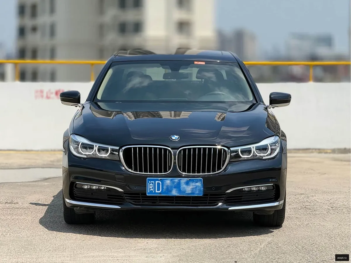 BMW 7-Series 2