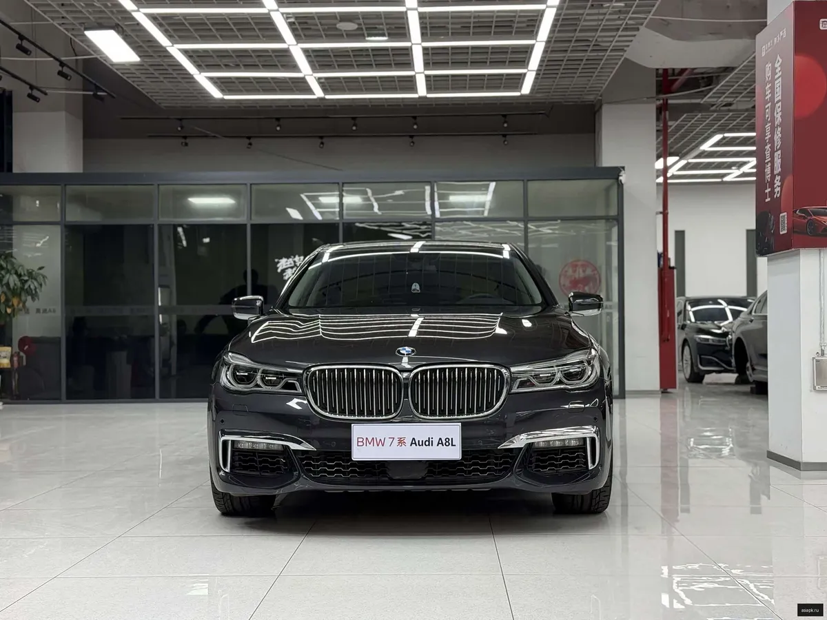 BMW 7-Series 2
