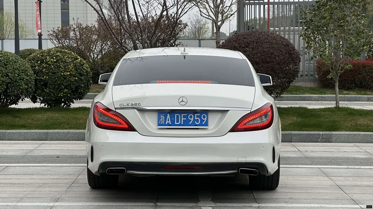 Mercedes-Benz CLS-Class 5