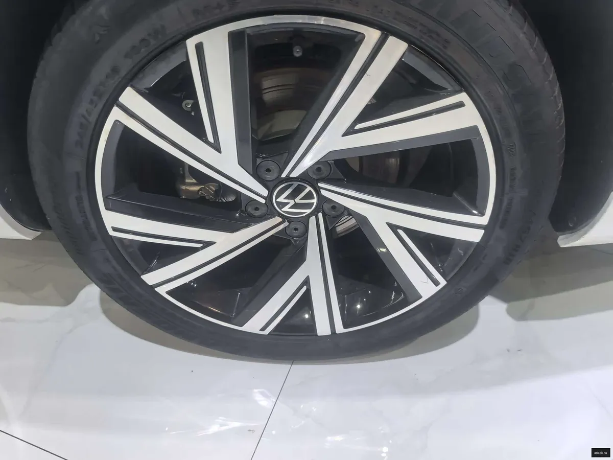 Volkswagen Passat CC 6