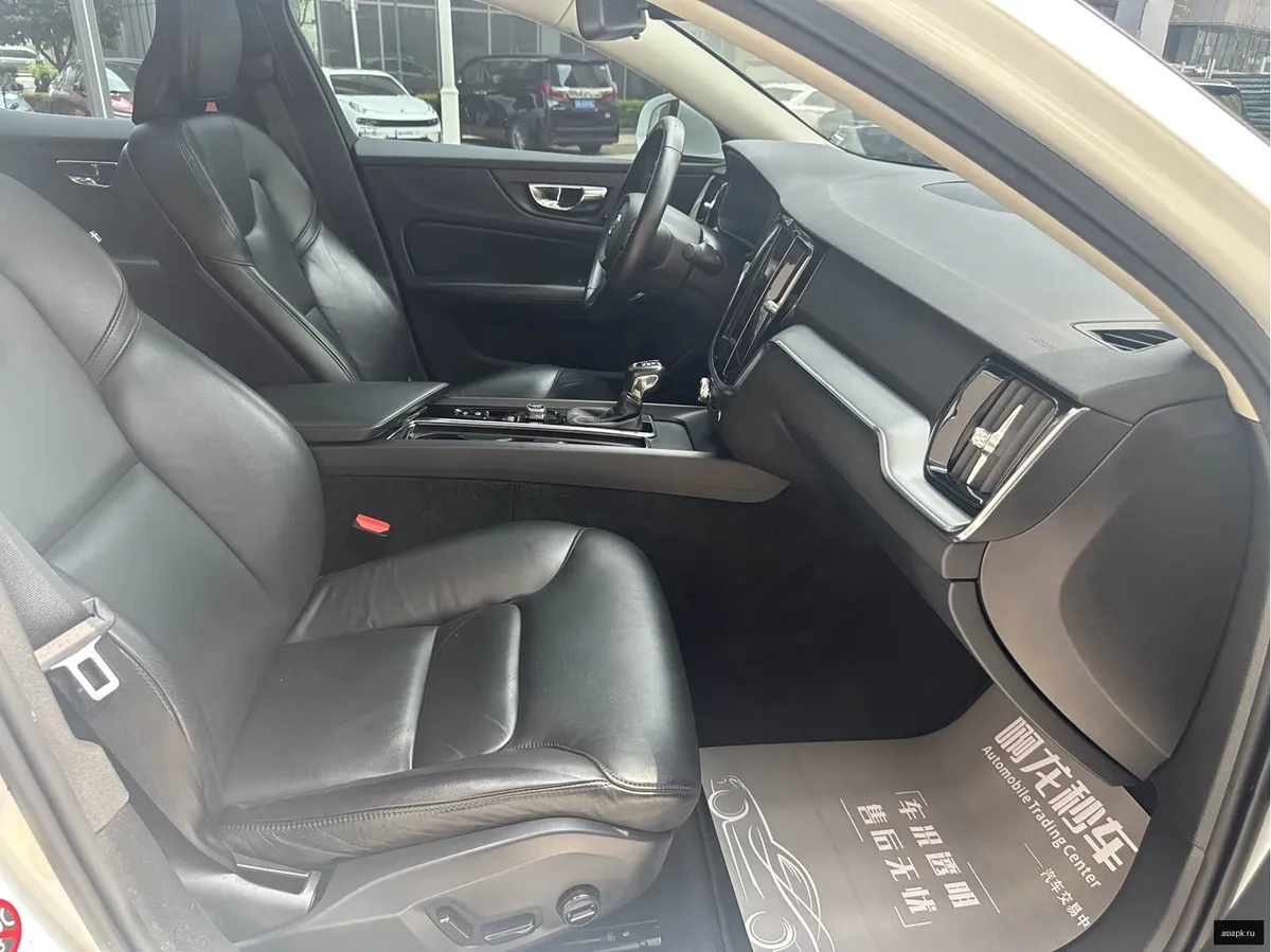 Volvo S60 6