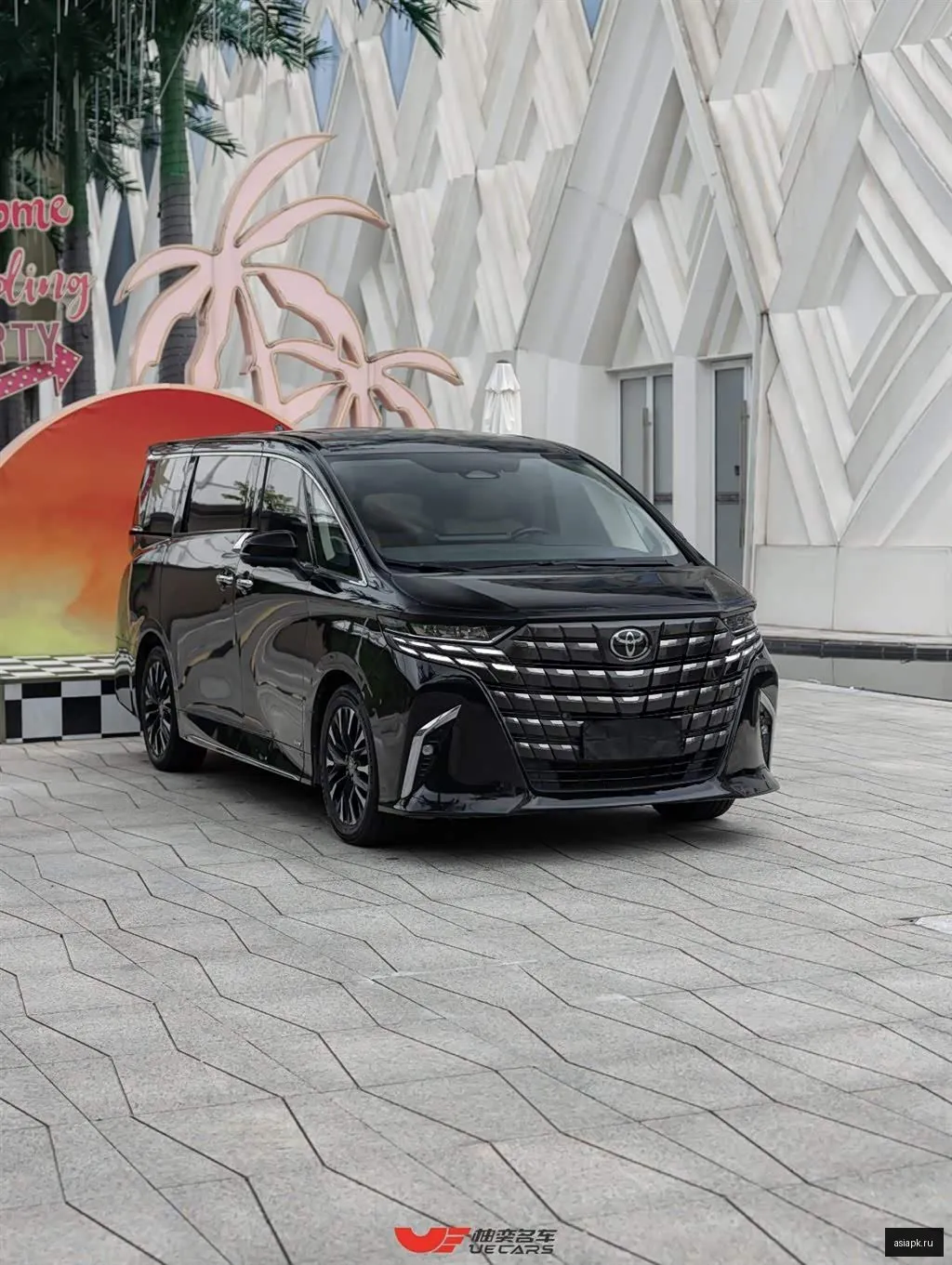 Toyota Alphard 3