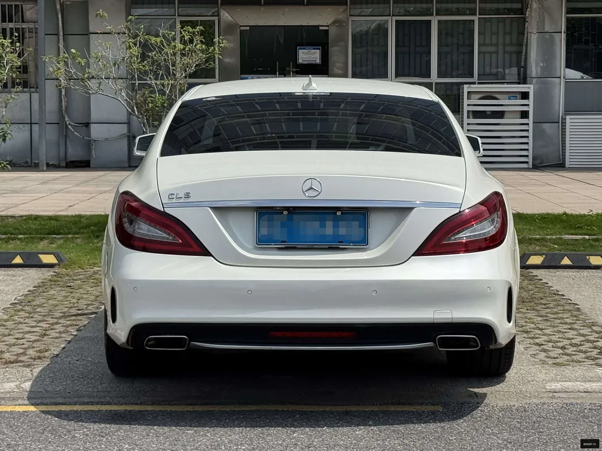 Mercedes-Benz CLS-Class 4