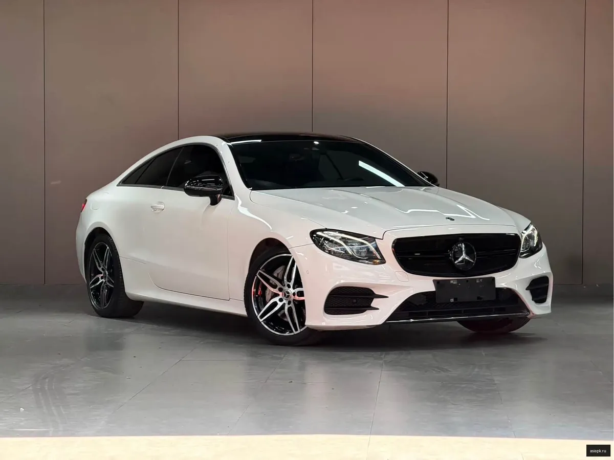Mercedes-Benz E-Class 3