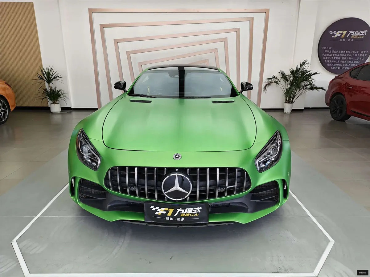 Mercedes-Benz AMG GT 2